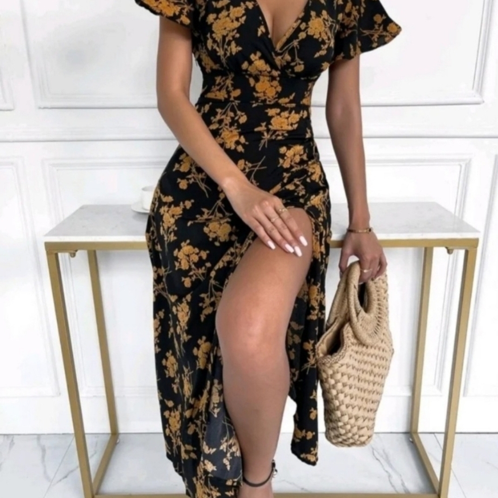 Floral Black Dress Size L Juniors New